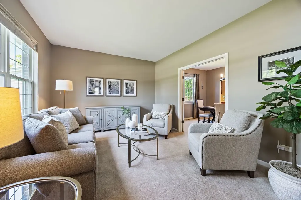 2815 Forest Creek Lane Naperville IL 60565