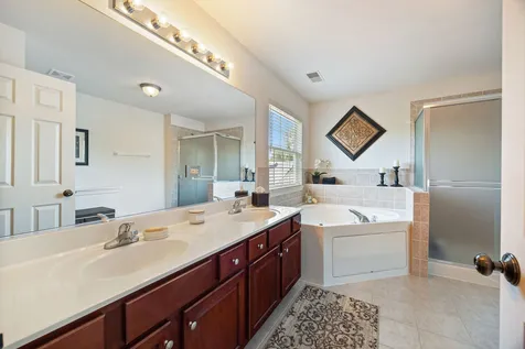2815 Forest Creek Lane Naperville IL 60565