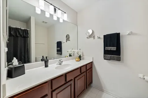2815 Forest Creek Lane Naperville IL 60565