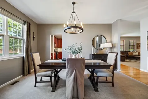 2815 Forest Creek Lane Naperville IL 60565