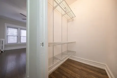630 West Surf Street Chicago IL 60657