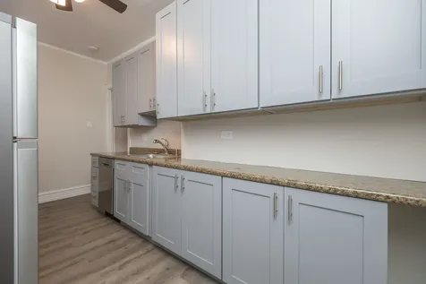 630 West Surf Street Chicago IL 60657