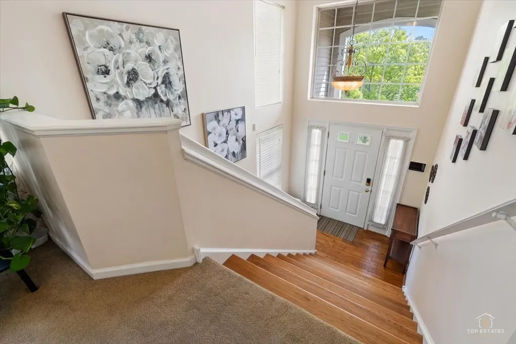 275 Arlington Court Carol Stream IL 60188