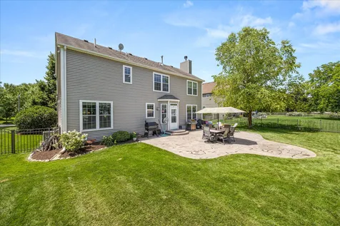 2777 Mc Duffee Circle North Aurora IL 60542
