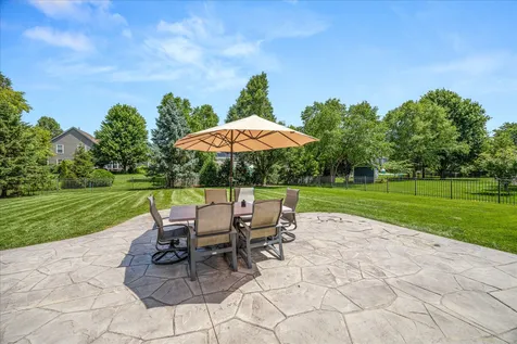 2777 Mc Duffee Circle North Aurora IL 60542