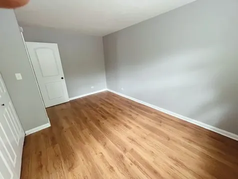 195 Thomas Court Bartlett IL 60103