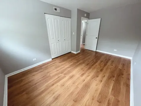 195 Thomas Court Bartlett IL 60103