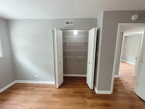 195 Thomas Court Bartlett IL 60103