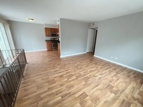 195 Thomas Court Bartlett IL 60103