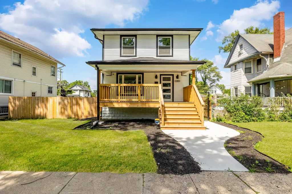 1508 South 7th Avenue Maywood IL 60153