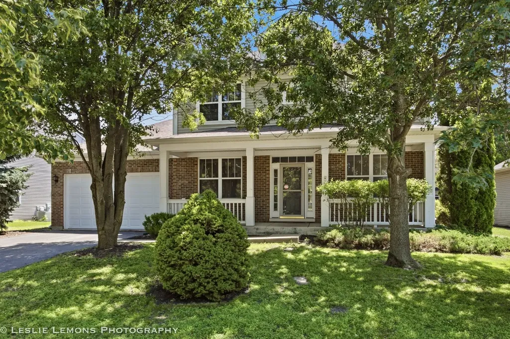 305 Kensington Drive Oswego IL 60543
