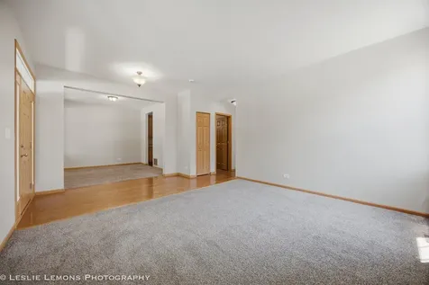 305 Kensington Drive Oswego IL 60543