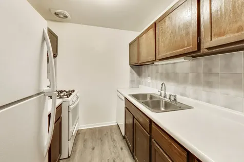 2A East Dundee Quarter Drive Palatine IL 60074