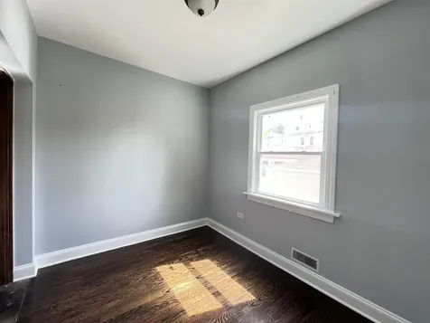 821 North Waller Avenue Chicago IL 60651