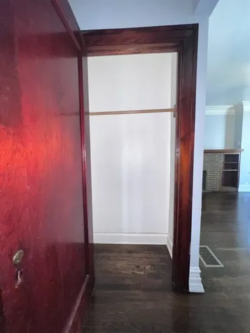 821 North Waller Avenue Chicago IL 60651