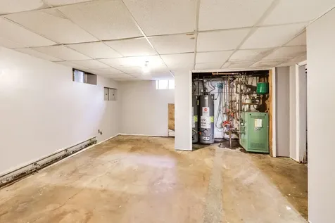 5160 West Sunnyside Avenue Chicago IL 60630
