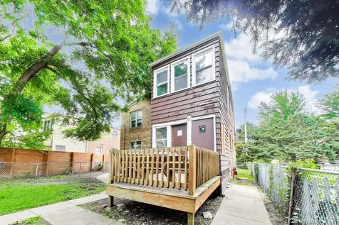 5160 West Sunnyside Avenue Chicago IL 60630