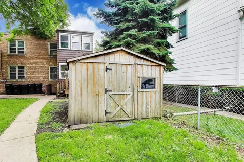 5160 West Sunnyside Avenue Chicago IL 60630