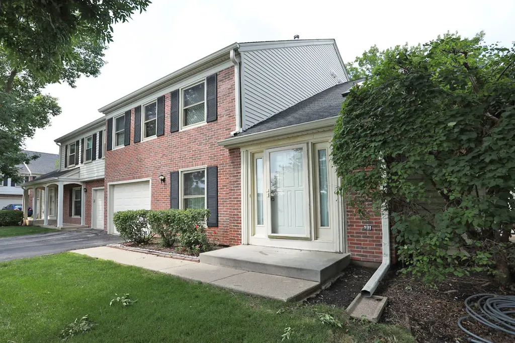 125 Bright Ridge Drive Schaumburg IL 60194