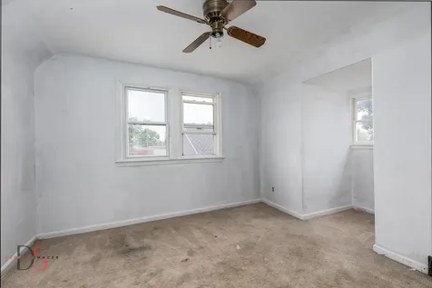 217 20TH Avenue Ottawa IL 61350