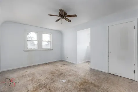 217 20TH Avenue Ottawa IL 61350