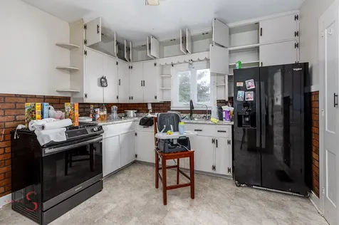 217 20TH Avenue Ottawa IL 61350