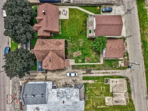 217 20TH Avenue Ottawa IL 61350