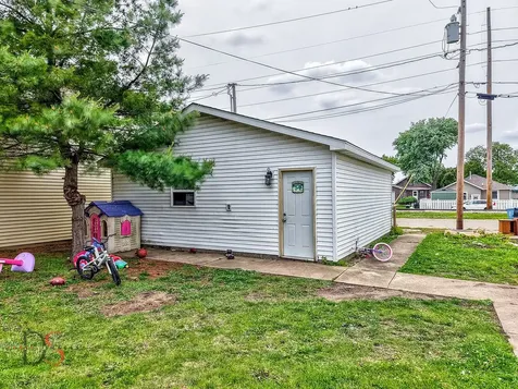 217 20TH Avenue Ottawa IL 61350