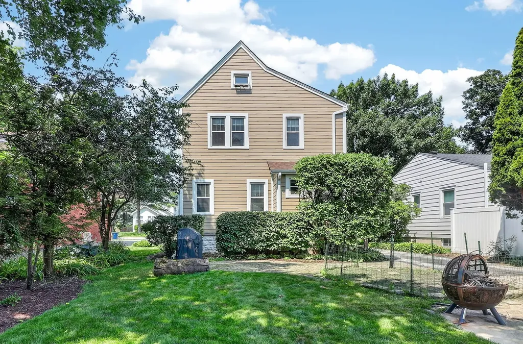 243 South Oakland Elmhurst IL 60126