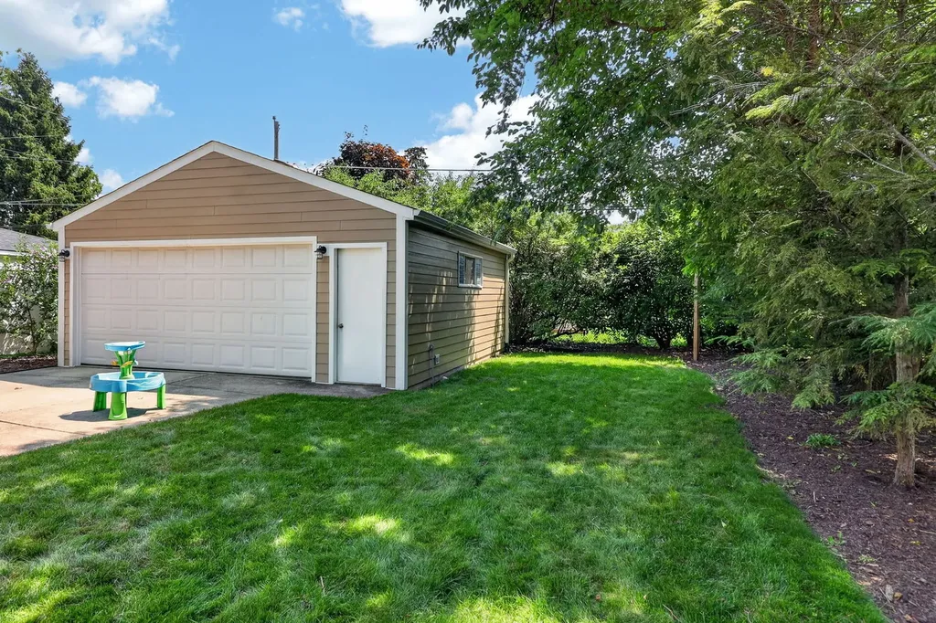243 South Oakland Elmhurst IL 60126