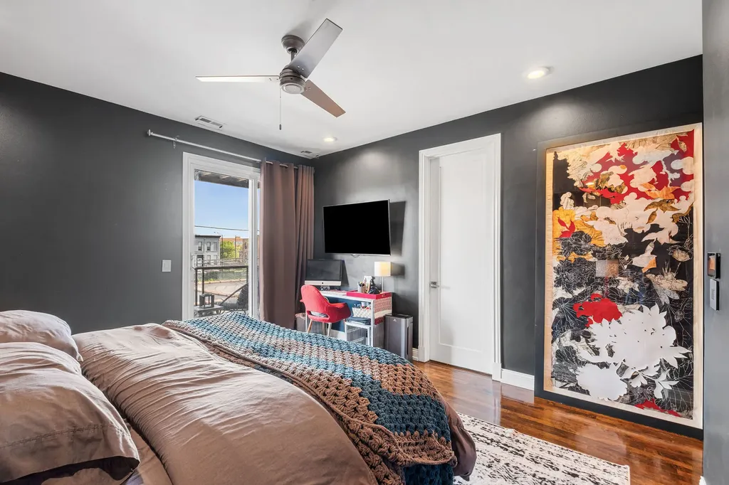 2442 West Madison Street Chicago IL 60612