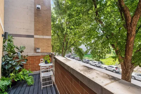 2442 West Madison Street Chicago IL 60612
