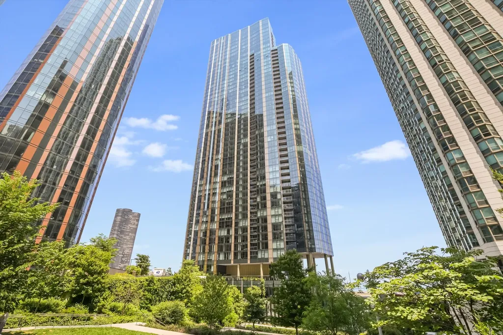 211 North Harbor Drive Chicago IL 60601