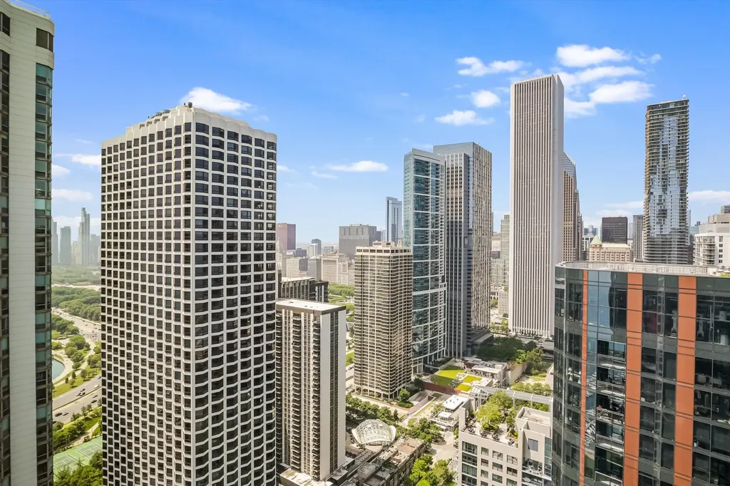 211 North Harbor Drive Chicago IL 60601
