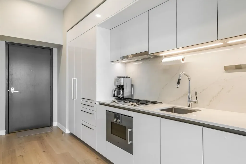 211 North Harbor Drive Chicago IL 60601