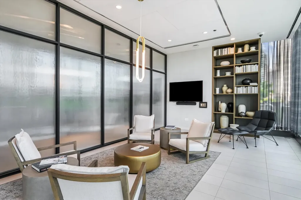 211 North Harbor Drive Chicago IL 60601