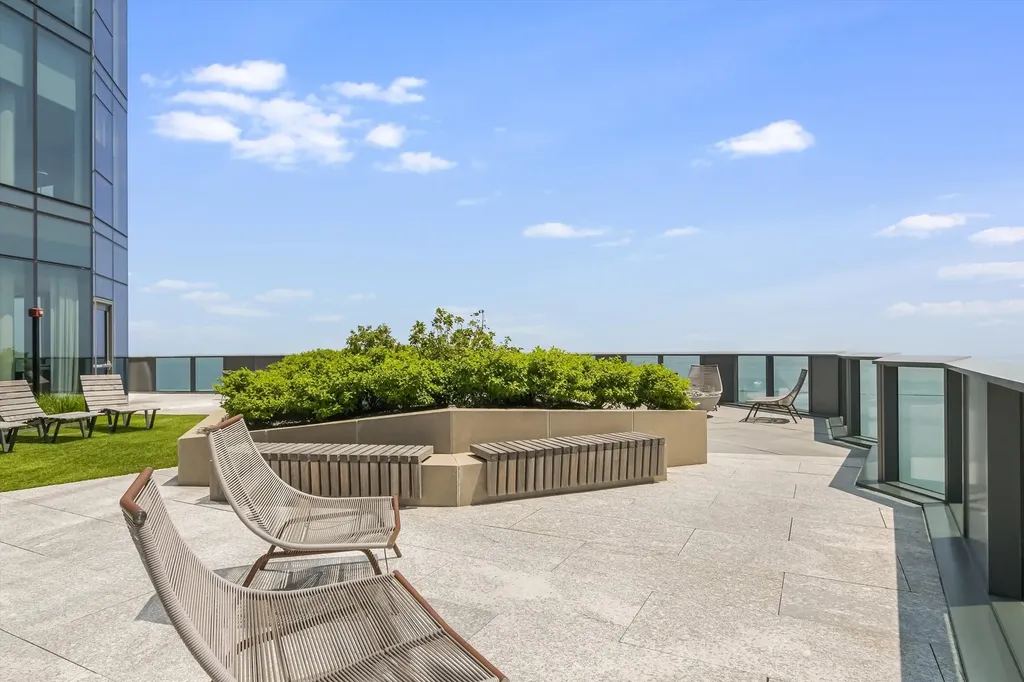 211 North Harbor Drive Chicago IL 60601
