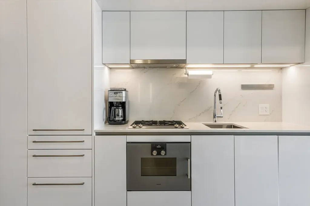211 North Harbor Drive Chicago IL 60601