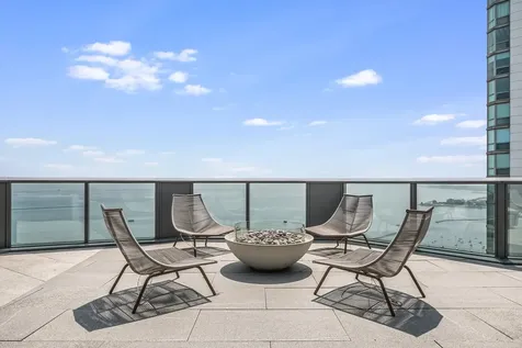 211 North Harbor Drive Chicago IL 60601