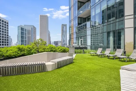 211 North Harbor Drive Chicago IL 60601