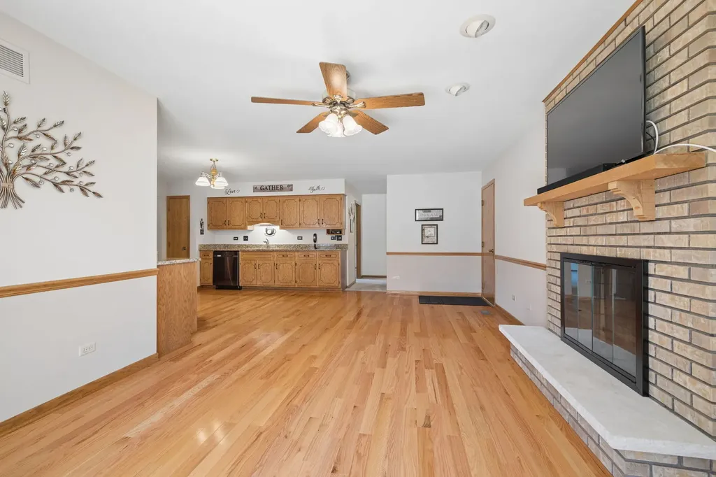 17701 Pennsylvania Court Orland Park IL 60467