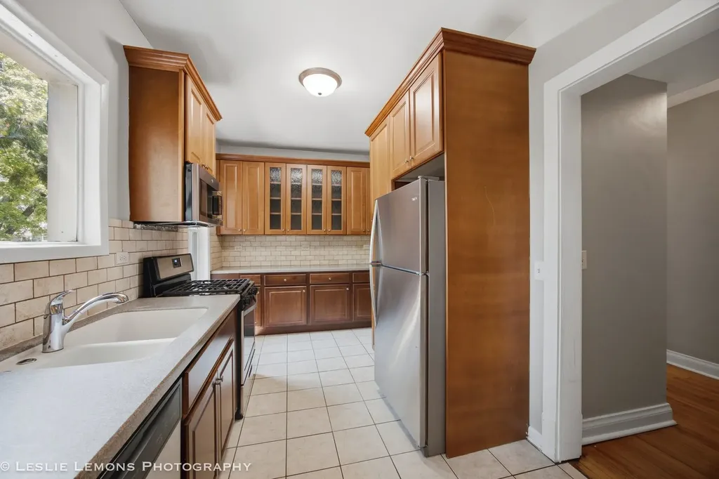 223 Biermann Avenue Villa Park IL 60181