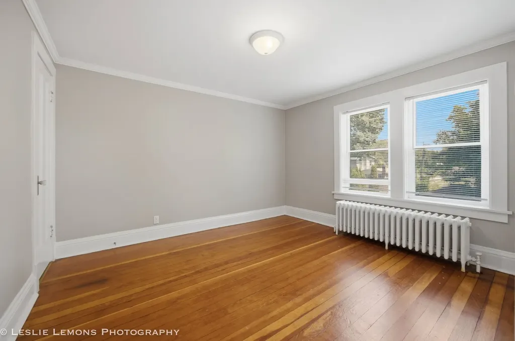 223 Biermann Avenue Villa Park IL 60181