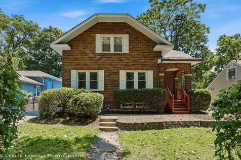 223 Biermann Avenue Villa Park IL 60181