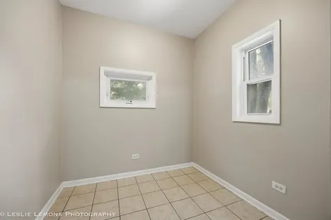 223 Biermann Avenue Villa Park IL 60181