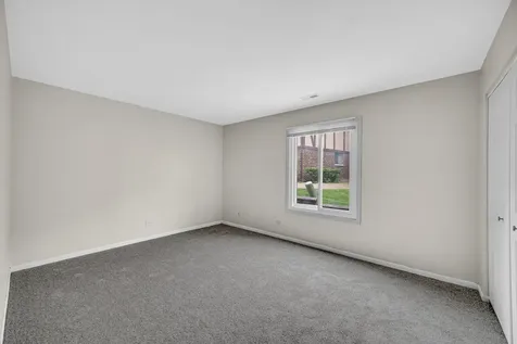1659 Dover Court Wheaton IL 60189