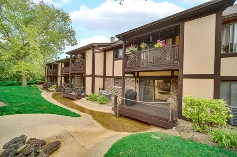 1659 Dover Court Wheaton IL 60189