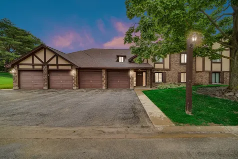 1659 Dover Court Wheaton IL 60189