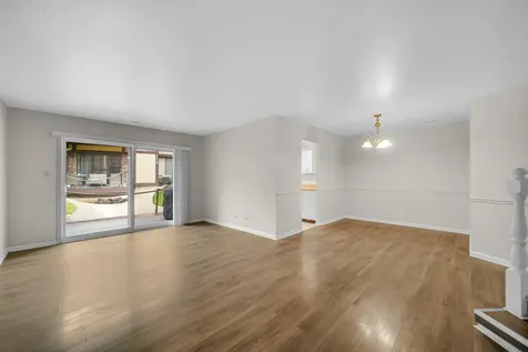 1659 Dover Court Wheaton IL 60189