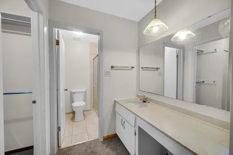 1659 Dover Court Wheaton IL 60189